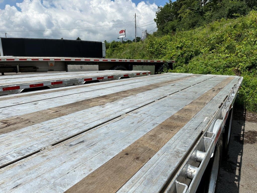2017 BENSON 53' ALUMINUM DROP DECK W/ REAR AXLE SLIDE 8032718805 2017 BENSON 53' ALUMINUM DROP DECK W/ REAR AXLE SLIDE 8032718805
