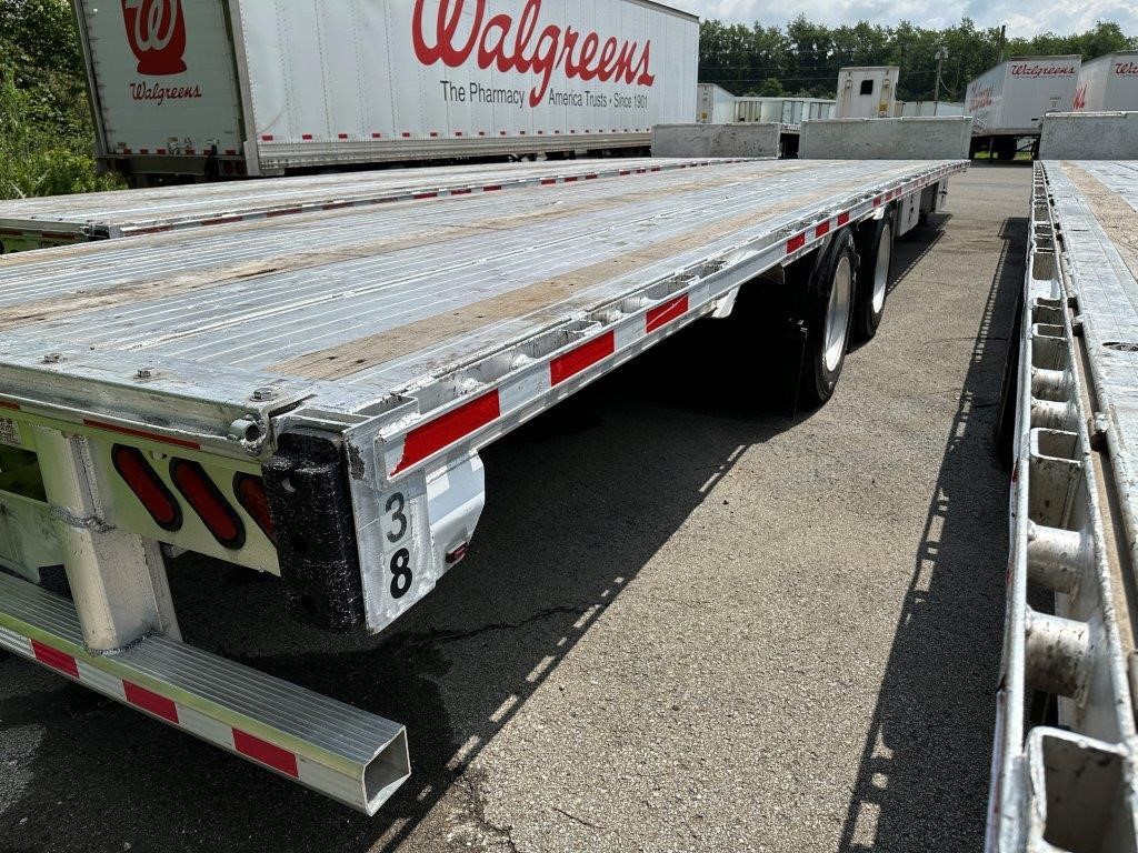 2017 BENSON 53' ALUMINUM DROP DECK W/ REAR AXLE SLIDE 8032718820 2017 BENSON 53' ALUMINUM DROP DECK W/ REAR AXLE SLIDE 8032718820