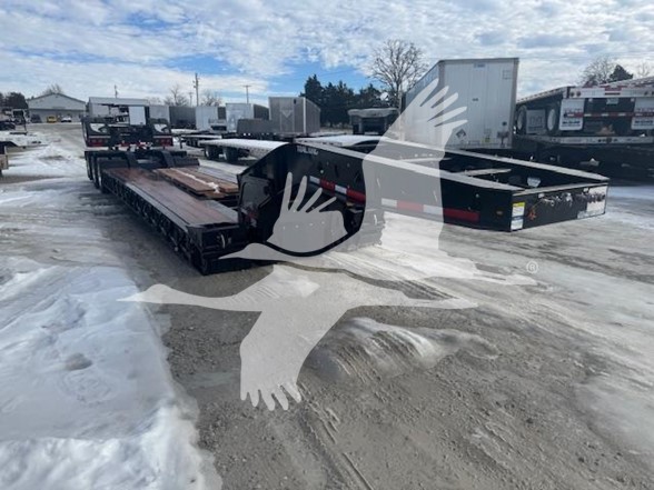 2026 TRAIL KING 55 TON HYDRAULIC RGN W/ PONY MOTOR 2026 TRAIL KING 55 TON HYDRAULIC RGN W/ PONY MOTOR - image 3 of 6