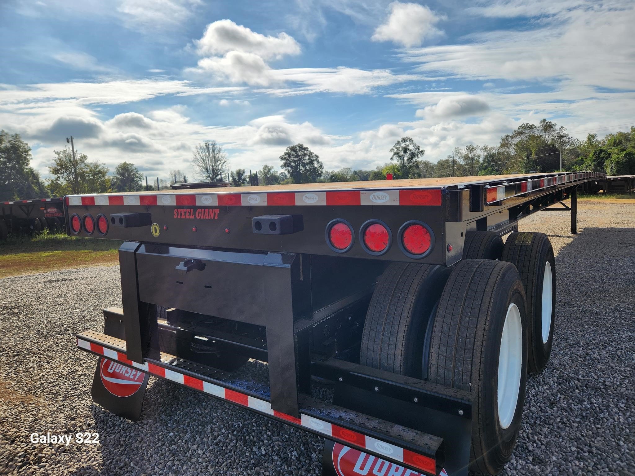 2027 DORSEY 48' - 80' STEEL S-T-R-E-T-C-H FLATBED 2027 DORSEY 48' - 80' STEEL S-T-R-E-T-C-H FLATBED - image 3 of 4