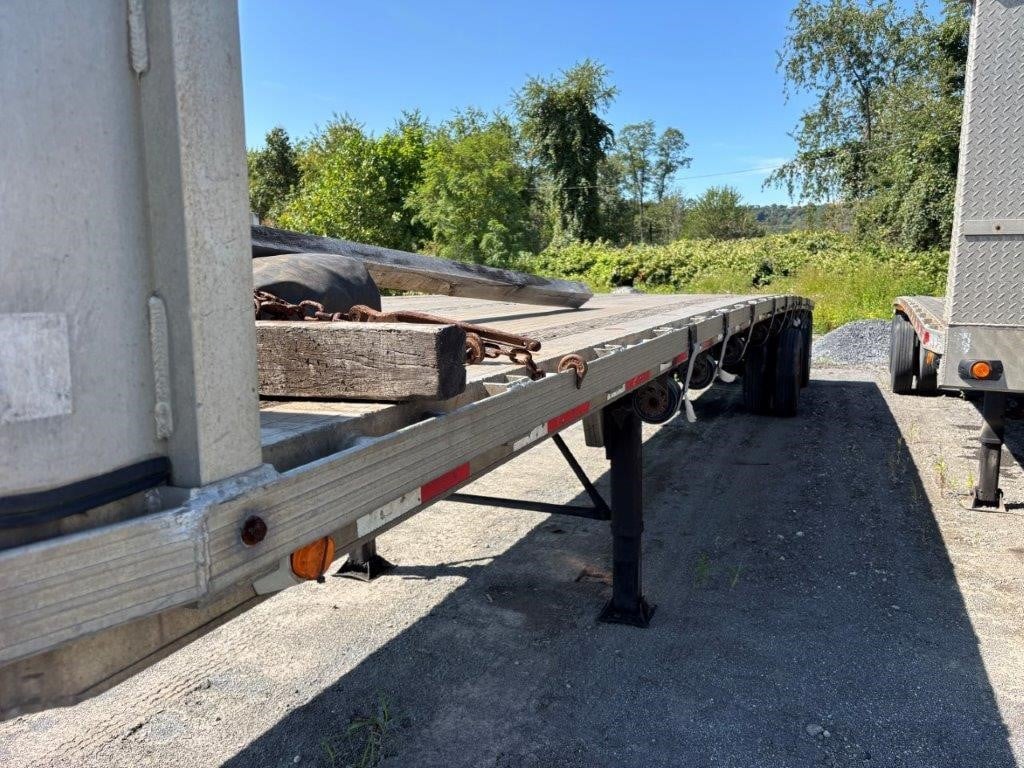 2004 BENSON 45' ALUMINUM FLATBED 2004 BENSON 45' ALUMINUM FLATBED - image 2 of 6