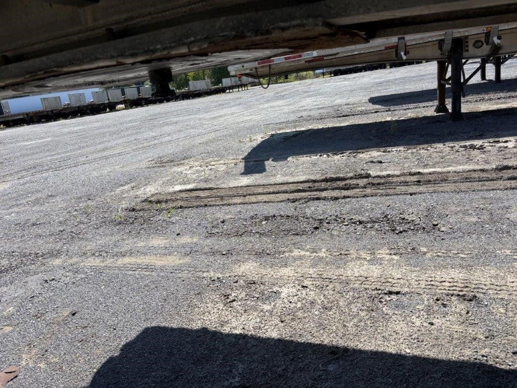 2004 BENSON 45' ALUMINUM FLATBED 2004 BENSON 45' ALUMINUM FLATBED - image 3 of 6