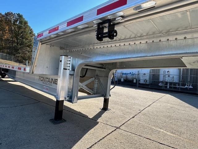 2027 FONTAINE REVOLUTION 53' ALUMINUM DROP - REAR AXLE SLIDE 11001486058 2027 FONTAINE REVOLUTION 53' ALUMINUM DROP - REAR AXLE SLIDE 11001486058