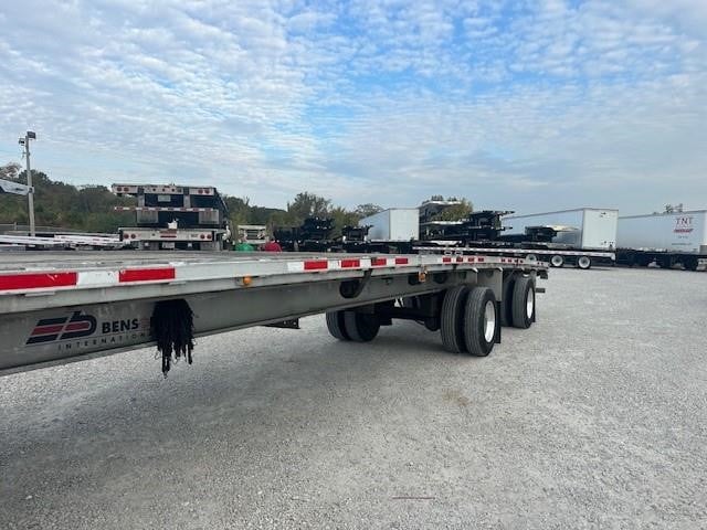 2002 BENSON 53' ALUMINUM FLATBED 2002 BENSON 53' ALUMINUM FLATBED - image 2 of 6
