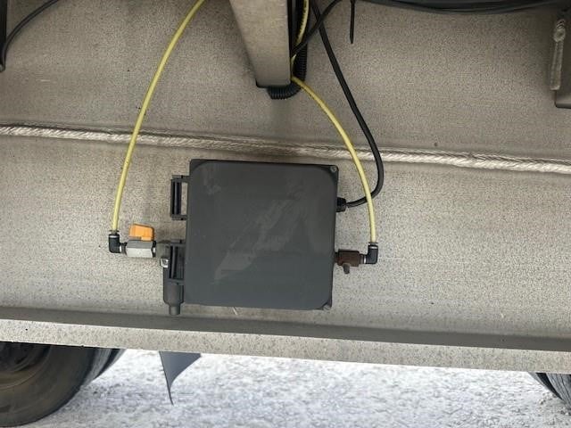 2002 BENSON 53' ALUMINUM FLATBED 2002 BENSON 53' ALUMINUM FLATBED - image 5 of 6