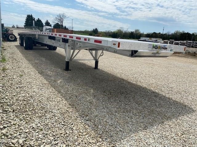 2027 FONTAINE REVOLUTION 53' ALUMINUM FLATBED - REAR AXLE SLIDE 2027 FONTAINE REVOLUTION 53' ALUMINUM FLATBED - REAR AXLE SLIDE - image 1 of 6