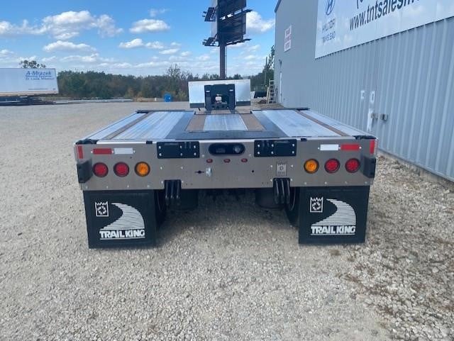 2027 TRAIL KING 40-TON HYDRAULIC RGN - ALUMINUM PKG & PONY MOTOR 9024543046 2027 TRAIL KING 40-TON HYDRAULIC RGN - ALUMINUM PKG & PONY MOTOR 9024543046