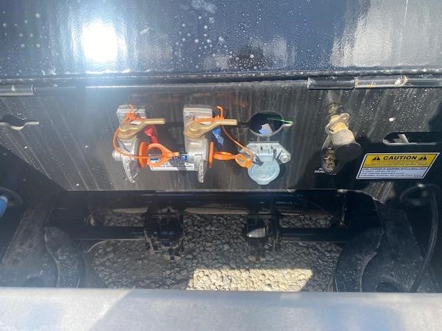 2027 TRAIL KING 40-TON HYDRAULIC RGN - ALUMINUM PKG & PONY MOTOR 9024543057 2027 TRAIL KING 40-TON HYDRAULIC RGN - ALUMINUM PKG & PONY MOTOR 9024543057