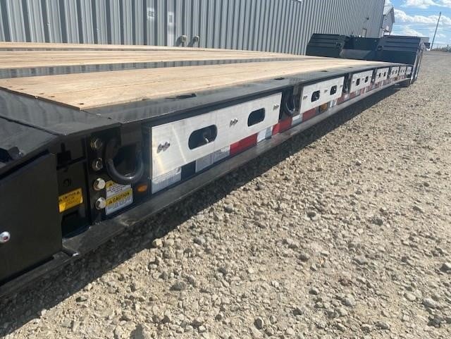 2027 TRAIL KING 40-TON HYDRAULIC RGN - ALUMINUM PKG & PONY MOTOR 9024543063 2027 TRAIL KING 40-TON HYDRAULIC RGN - ALUMINUM PKG & PONY MOTOR 9024543063