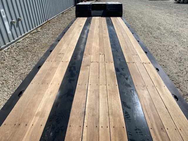 2027 TRAIL KING 40-TON HYDRAULIC RGN - ALUMINUM PKG & PONY MOTOR 9024543083 2027 TRAIL KING 40-TON HYDRAULIC RGN - ALUMINUM PKG & PONY MOTOR 9024543083