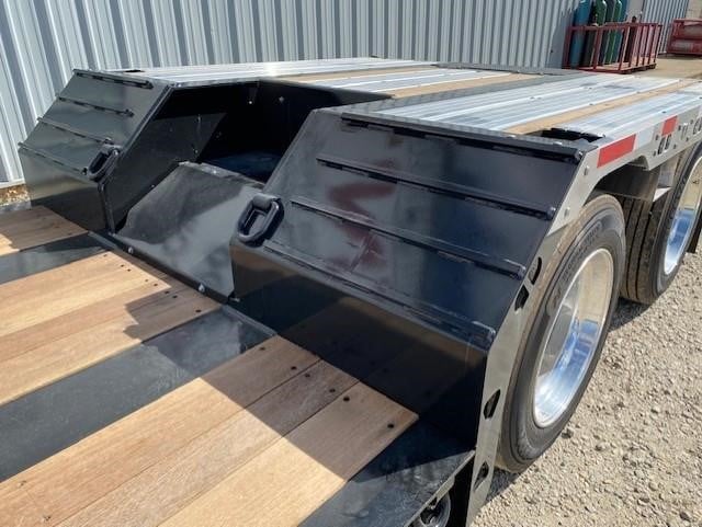 2027 TRAIL KING 40-TON HYDRAULIC RGN - ALUMINUM PKG & PONY MOTOR 9024543085 2027 TRAIL KING 40-TON HYDRAULIC RGN - ALUMINUM PKG & PONY MOTOR 9024543085