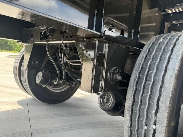 2027 DORSEY 53' COMBO FLATBED - REAR AXLE SLIDE 9074983524 2027 DORSEY 53' COMBO FLATBED - REAR AXLE SLIDE 9074983524