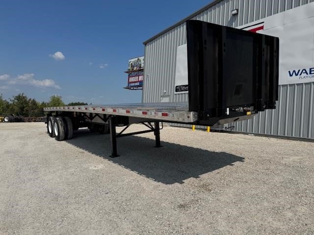 2027 DORSEY 36' COMBO FLATBED - CLOSED TANDEM & FORKLIFT KIT 2027 DORSEY 36' COMBO FLATBED - CLOSED TANDEM & FORKLIFT KIT - image 2 of 6