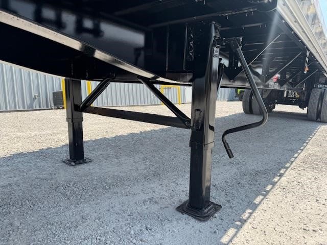 2027 DORSEY 45' COMBO FLATBED - CLOSED TANDEM FORKLIFT PKG 10009175228 2027 DORSEY 45' COMBO FLATBED - CLOSED TANDEM FORKLIFT PKG 10009175228
