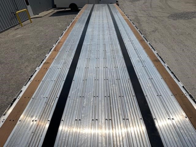 2027 DORSEY 45' COMBO FLATBED - CLOSED TANDEM FORKLIFT PKG 10009175250 2027 DORSEY 45' COMBO FLATBED - CLOSED TANDEM FORKLIFT PKG 10009175250