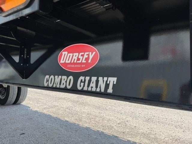 2027 DORSEY 45' COMBO FLATBED - CLOSED TANDEM FORKLIFT PKG 10009175251 2027 DORSEY 45' COMBO FLATBED - CLOSED TANDEM FORKLIFT PKG 10009175251