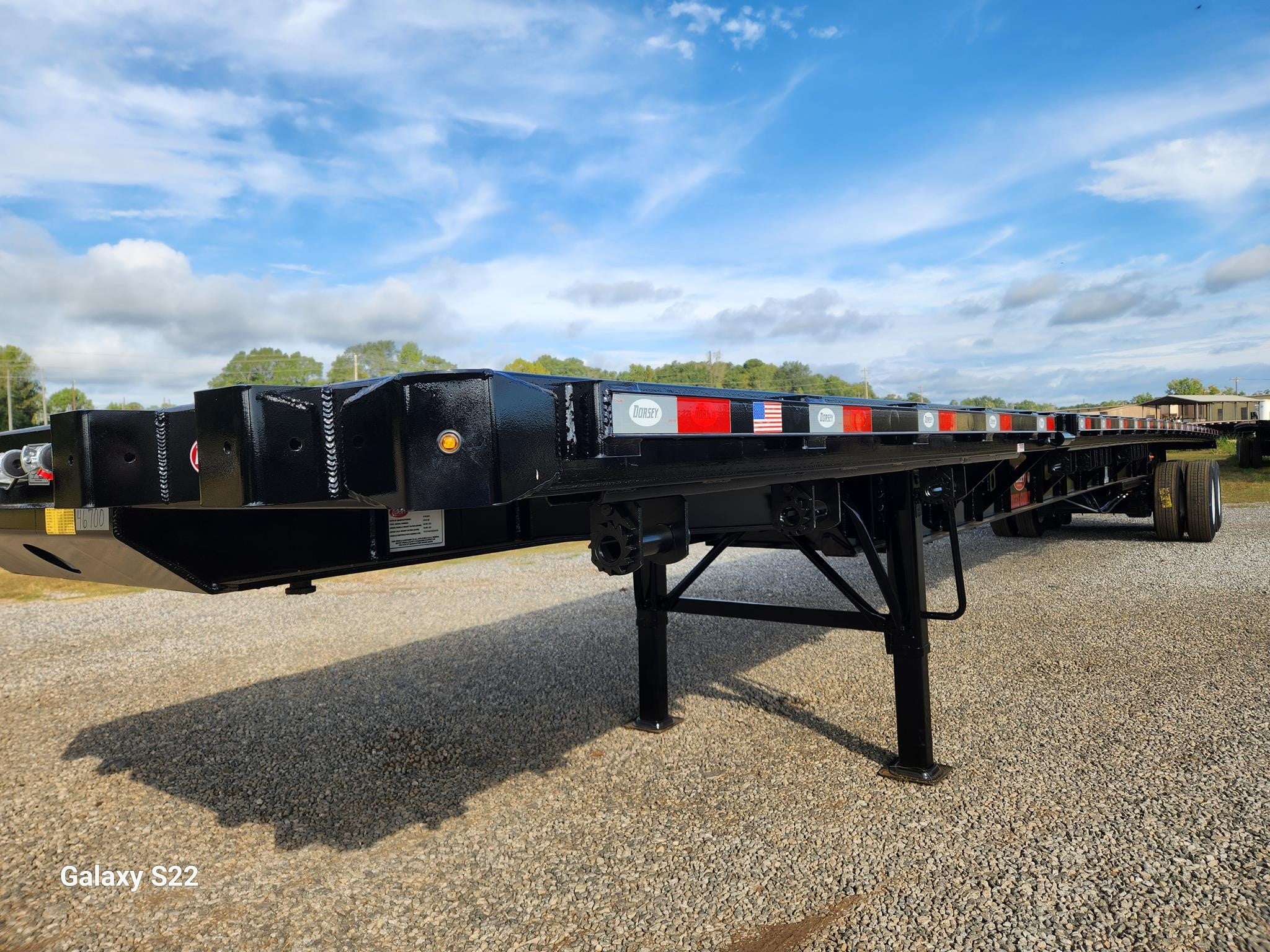 2027 DORSEY 53' - 90' STEEL S-T-R-E-T-C-H FLATBED - image 2 of 4