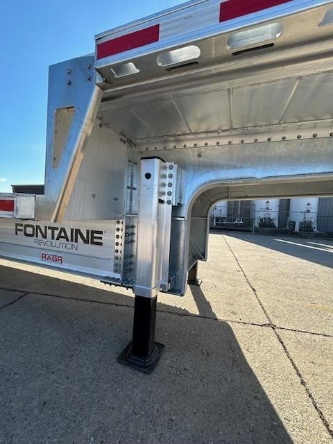 2027 FONTAINE REVOLUTION 53' ALUMINUM DROP - REAR AXLE SLIDE 2027 FONTAINE REVOLUTION 53' ALUMINUM DROP - REAR AXLE SLIDE - image 5 of 6