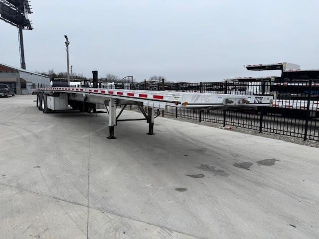 2023 EAST 53' ALUMINUM FLATBED WITH REAR SLIDER 11008058305 2023 EAST 53' ALUMINUM FLATBED WITH REAR SLIDER 11008058305