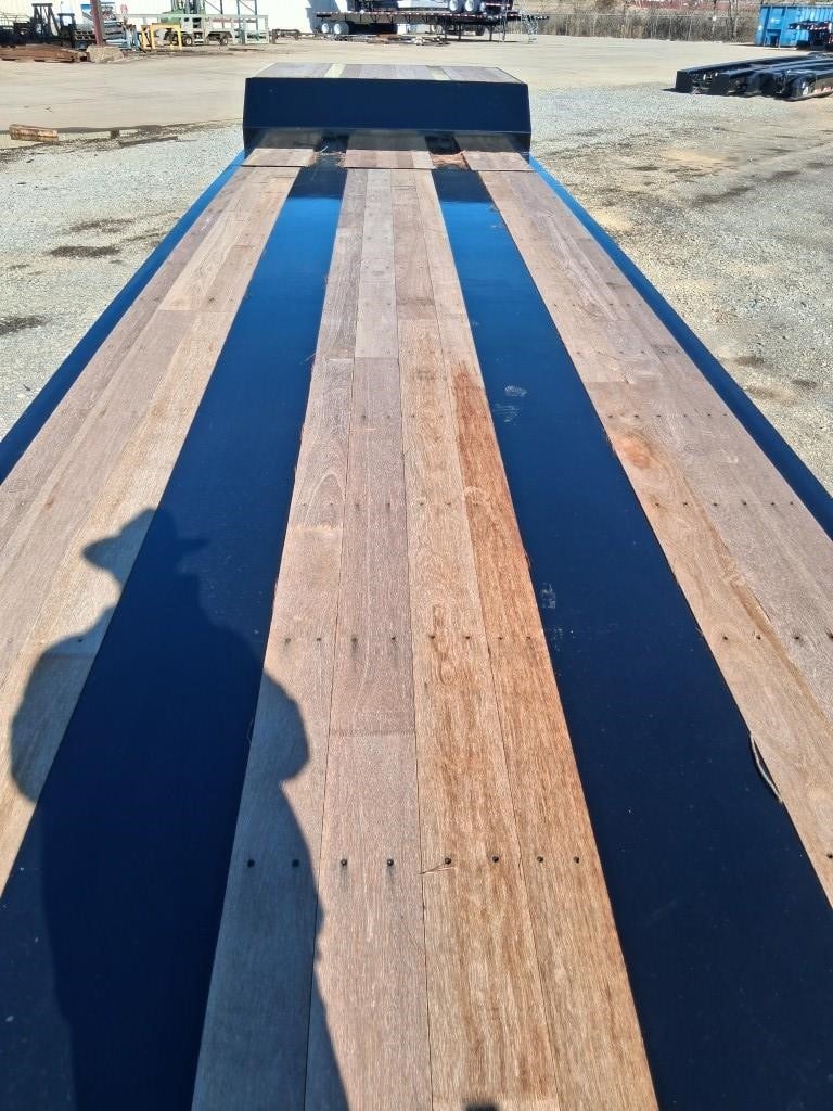 2027 FONTAINE RENEGADE 40-TON HYD. S-T-R-E-T-C-H 11011421614 2027 FONTAINE RENEGADE 40-TON HYD. S-T-R-E-T-C-H 11011421614