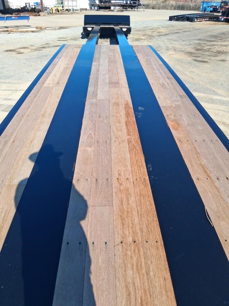 2027 FONTAINE RENEGADE 40-TON HYD. S-T-R-E-T-C-H 11011421631 2027 FONTAINE RENEGADE 40-TON HYD. S-T-R-E-T-C-H 11011421631