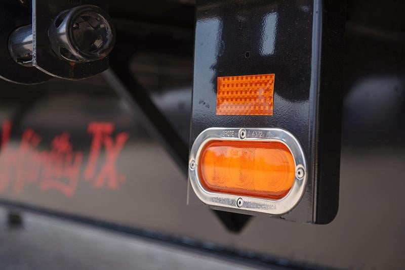 2016 FONTAINE For Rent - 53 x 102 container lock drop deck CA le 2016 FONTAINE For Rent - 53 x 102 container lock drop deck CA le - image 6 of 6