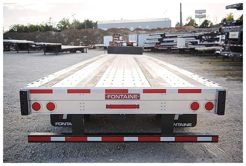 2018 FONTAINE 53x102 combo drop deck CA legal rear axle slide! 2018 FONTAINE 53x102 combo drop deck CA legal rear axle slide! - image 4 of 6