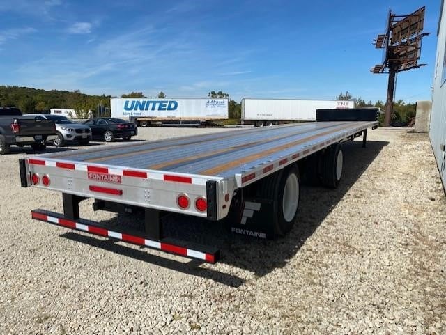 2027 FONTAINE INFINITY - image 4 of 6