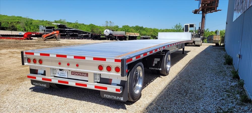 2026 FONTAINE REVOLUTION 48' ALUMINUM DROP DECK - FIXED SPREAD 2026 FONTAINE REVOLUTION 48' ALUMINUM DROP DECK - FIXED SPREAD - image 4 of 6