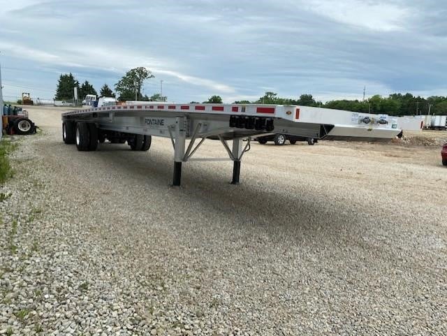 2027 FONTAINE REVOLUTION 48' ALUMINUM FLATBED - FIXED SPREAD 2027 FONTAINE REVOLUTION 48' ALUMINUM FLATBED - FIXED SPREAD - image 1 of 6