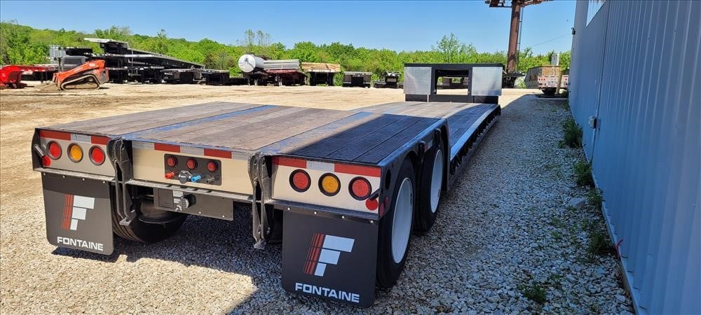 2027 FONTAINE 40-TON MECHANICAL GOOSENCEK RGN - image 4 of 6