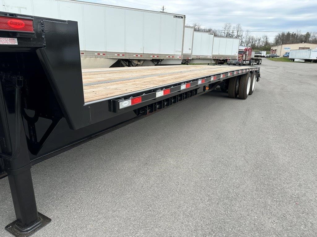 2027 DORSEY 45' STEEL DROP DECK CLOSED TANDEM W/ BEAVERTAIL 2027 DORSEY 45' STEEL DROP DECK CLOSED TANDEM W/ BEAVERTAIL - image 3 of 6