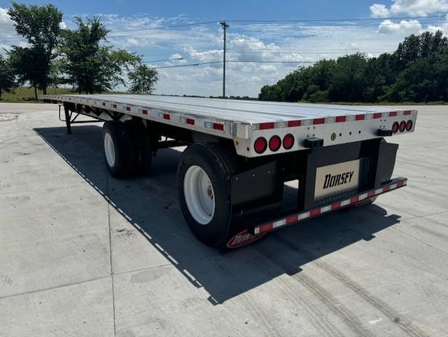 2027 DORSEY 48' COMBINATION FLATBED WIDESPREAD AXLE - image 4 of 6