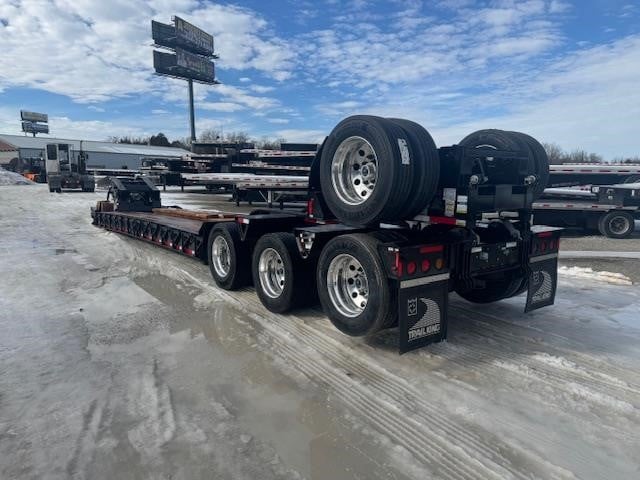 2026 TRAIL KING 55 TON HYDRAULIC RGN W/ PONY MOTOR 9046914986 2026 TRAIL KING 55 TON HYDRAULIC RGN W/ PONY MOTOR 9046914986