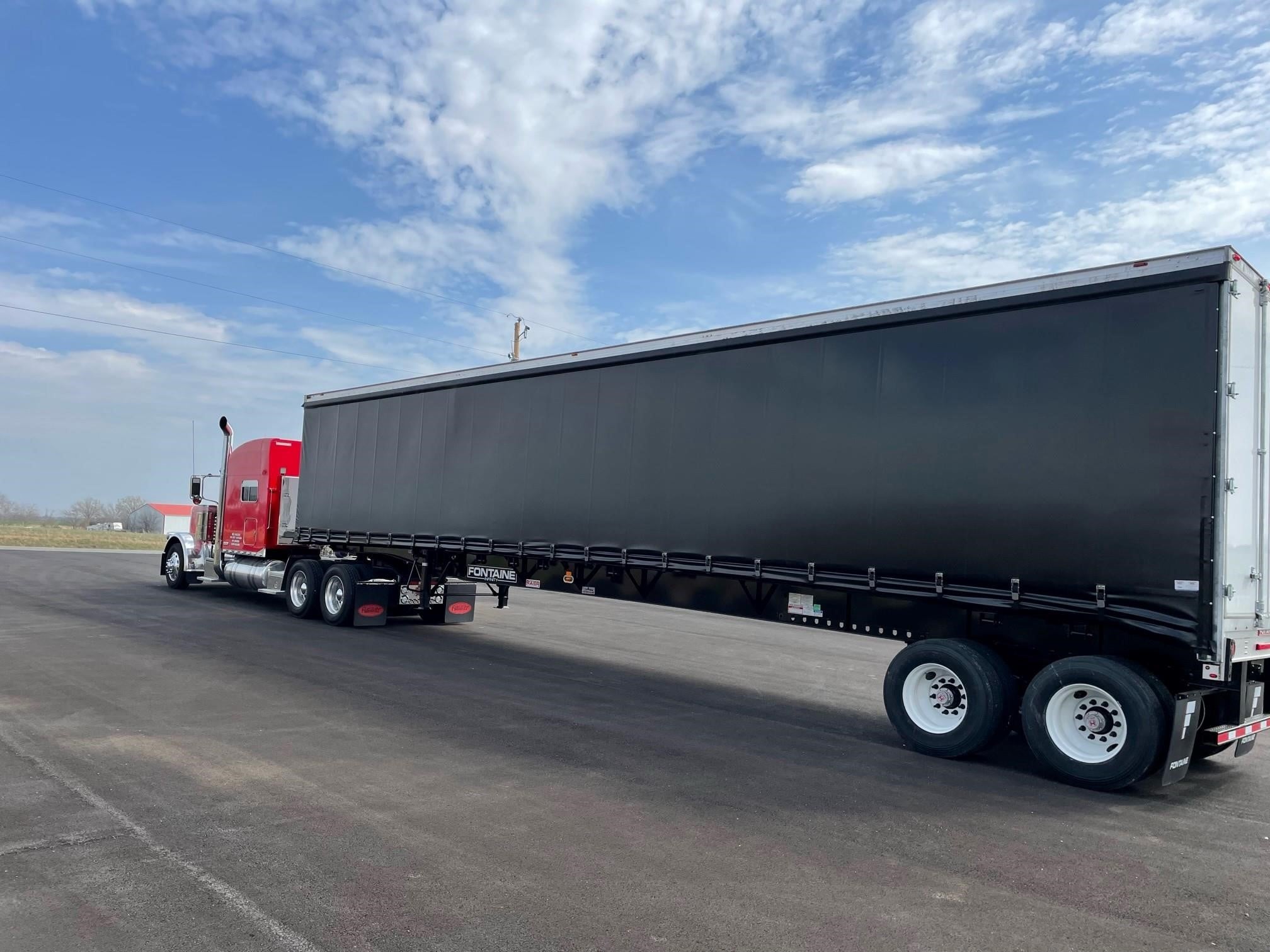 2026 FONTAINE 48' / 53' CURTAIN SIDE 2026 FONTAINE 48' / 53' CURTAIN SIDE - image 1 of 5